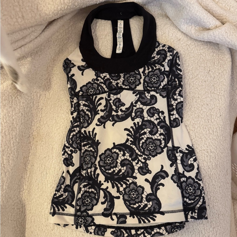 Lululemon size 4 racerback yoga tank